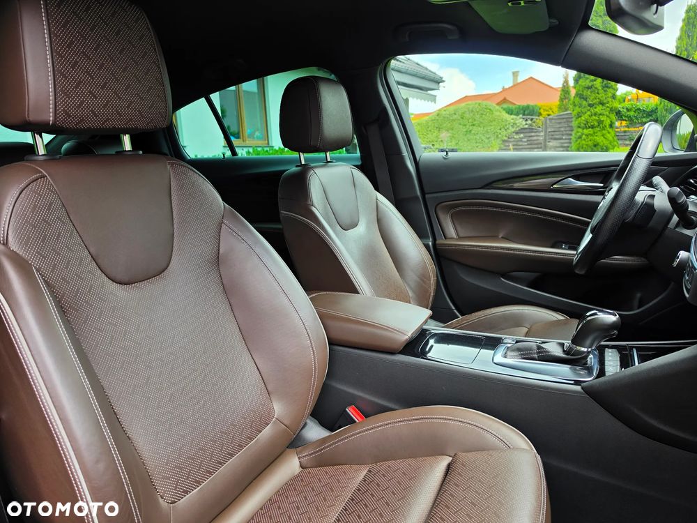 Opel Insignia 2.0 BiTrb D 4x4 Automatik Exclusive - 11