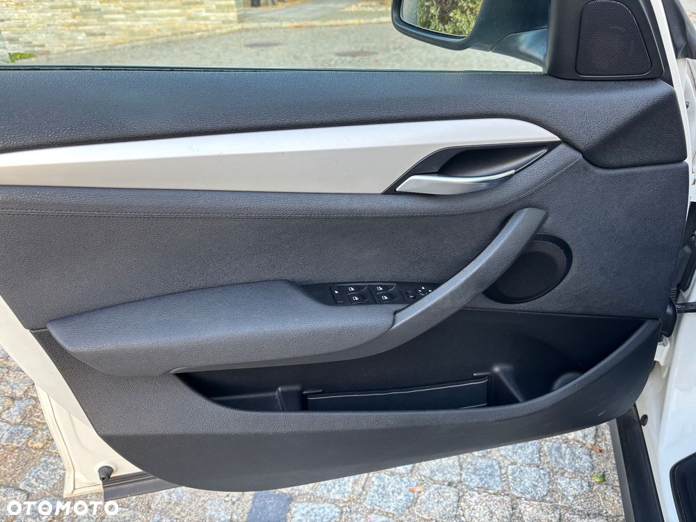 BMW X1 sDrive18d - 16