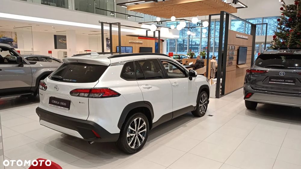 Toyota Corolla Cross ver-2-0-hybrid-style - 4