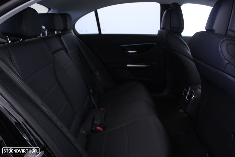 Mercedes-Benz C 300 de Avantgarde - 15