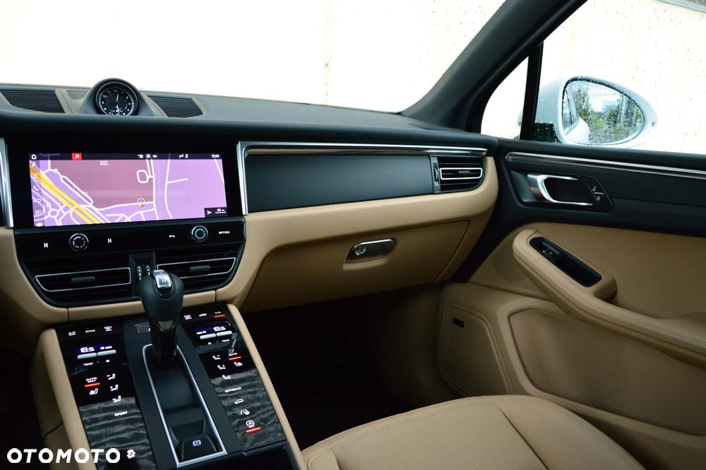 Porsche Macan Standard - 25