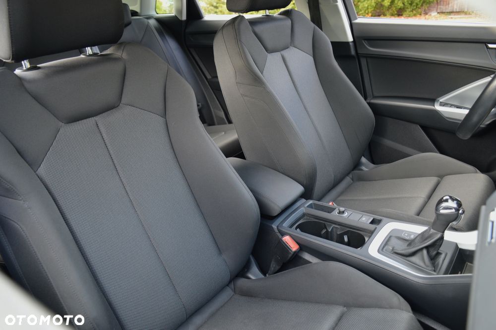 Audi Q3 35 TDI Advanced S tronic - 29