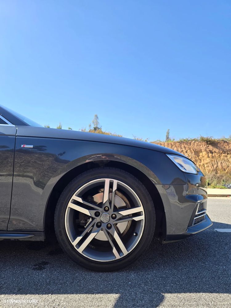 Audi A4 Avant 2.0 TDI DPF S line Sport Pack - 6