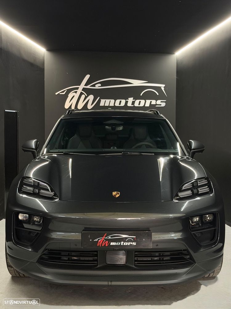 Porsche Macan Electric 4S - 3