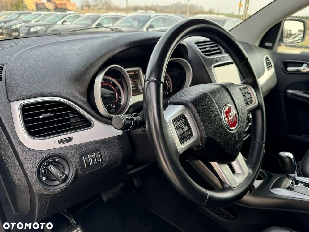 Fiat Freemont 2.0 Multijet Black Code AWD - 10