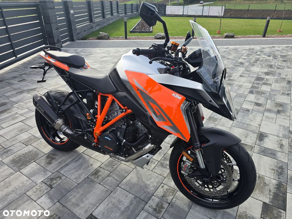 KTM Super Duke - 1