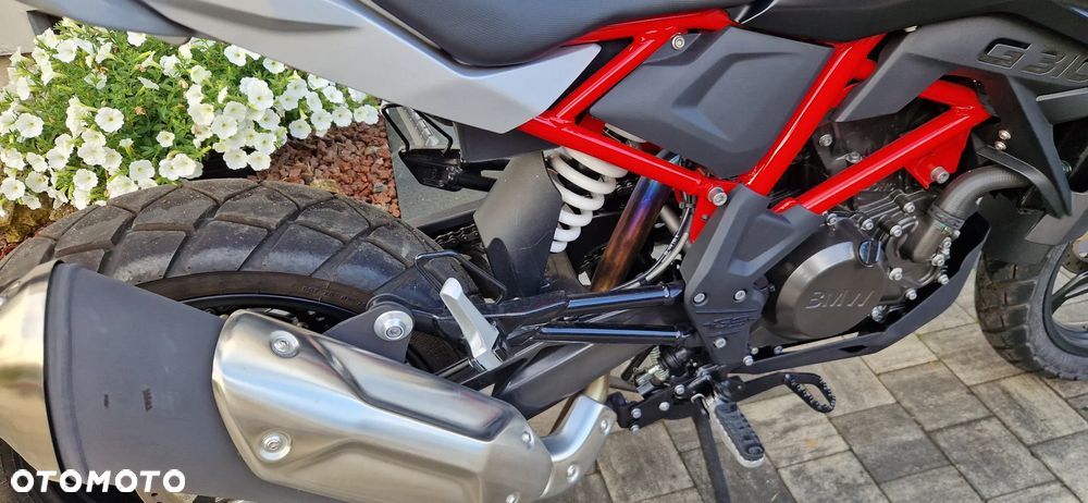 BMW G - 7