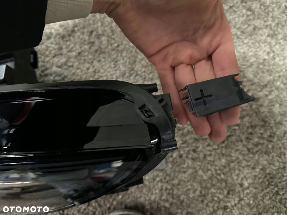 reflektor lewy ford kuga 24- - 9