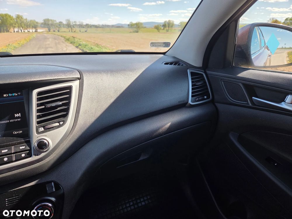 Hyundai Tucson 1.6 GDI BlueDrive Comfort 2WD - 11