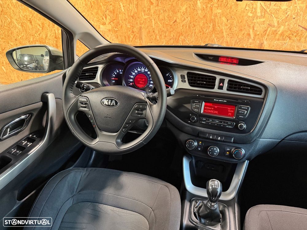 Kia Ceed SW 1.4 CRDi ECO - 9