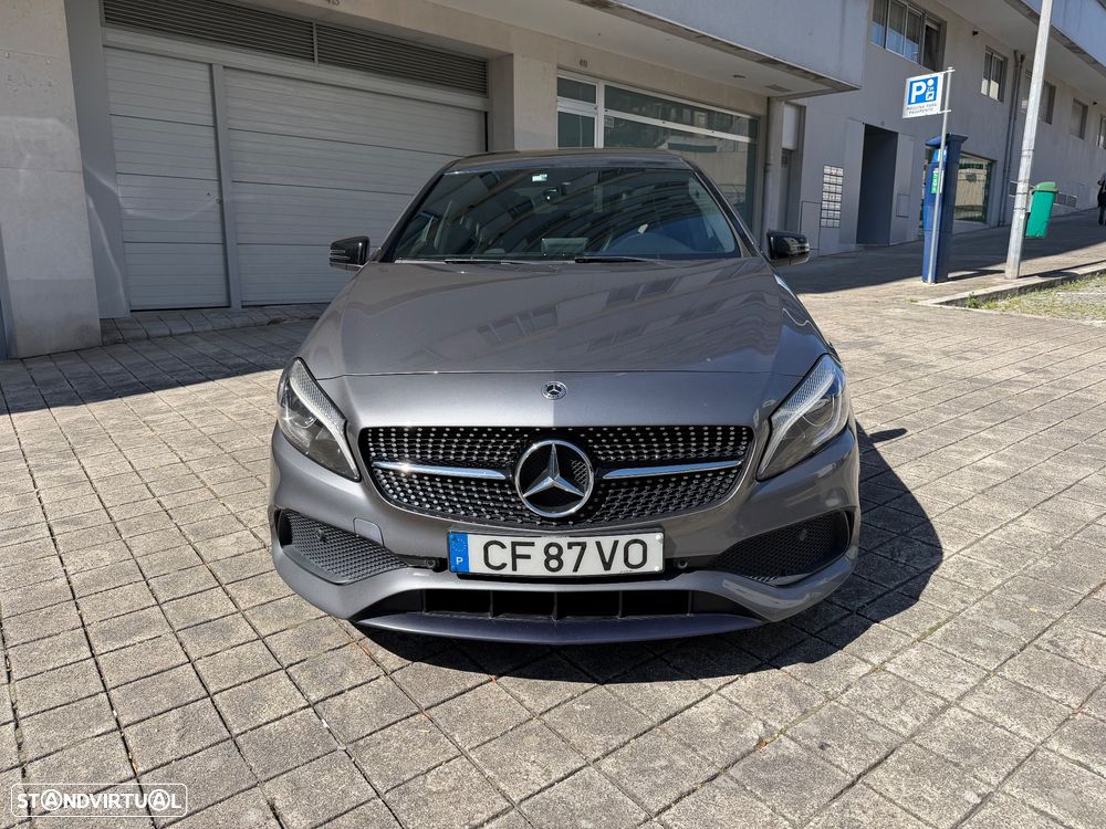Mercedes-Benz A 180 d 7G-DCT AMG Line - 2