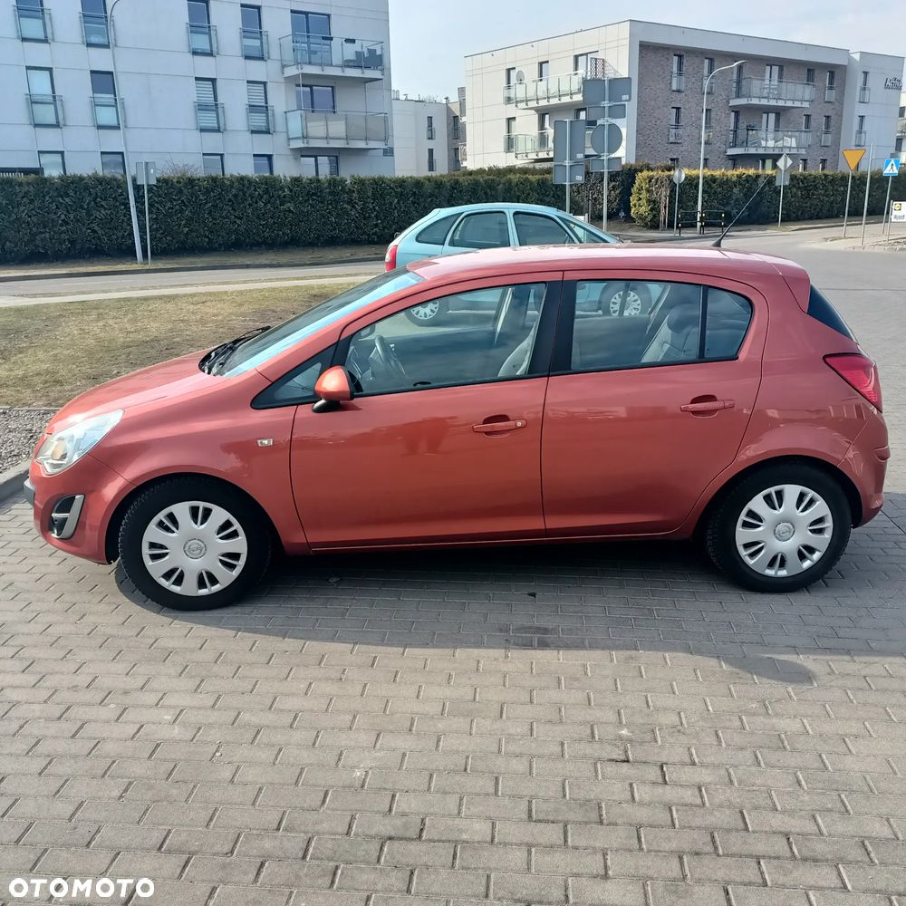 Opel Corsa 1.2 16V Cosmo - 5