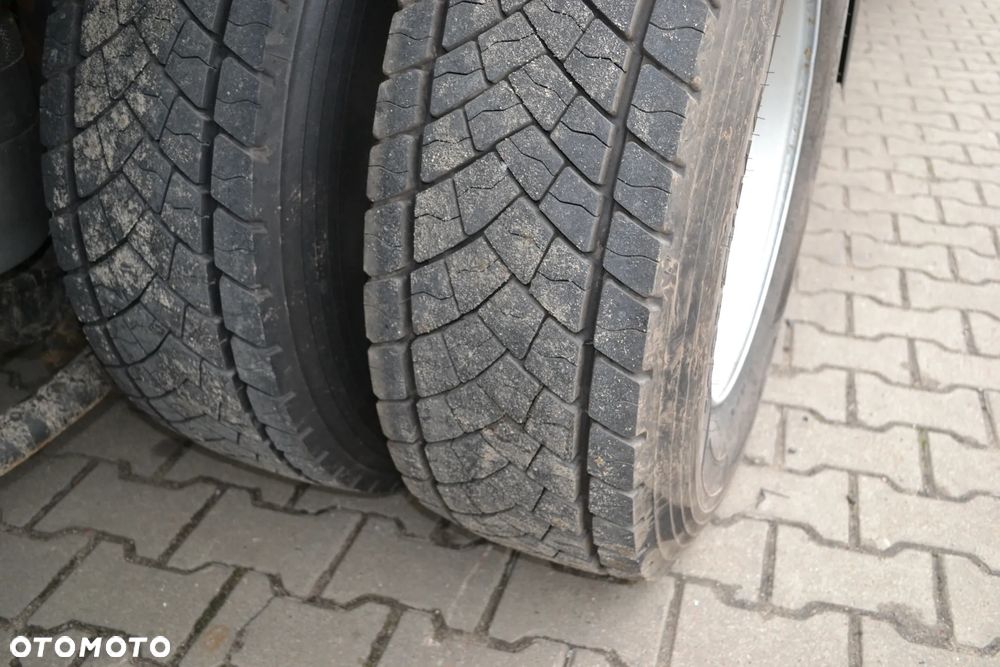 MAN TGM 26.290 TYLKO 263 tys. km TRZECIA OŚ SKRĘTNA MOŻLIWOŚĆ REJESTRACJI JAKO POMOC DROGOWA PLATFORMA dł. 7.4 m - 15