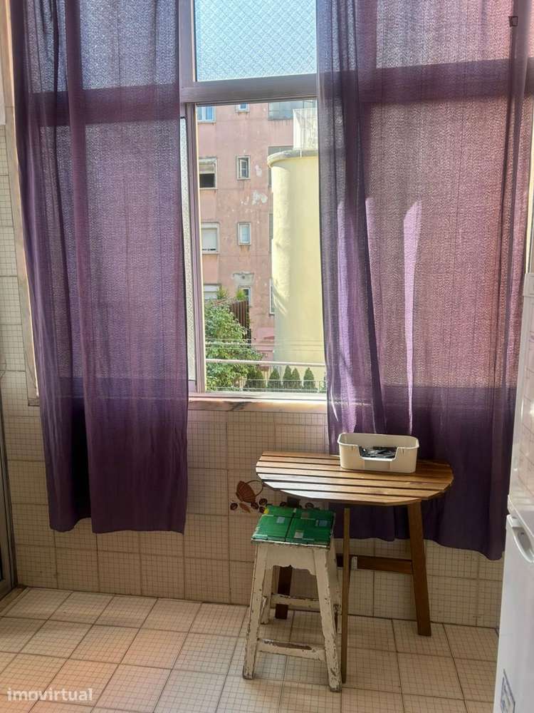 Quarto - localizado em Alameda Lisbon - Grande imagem: 5/12