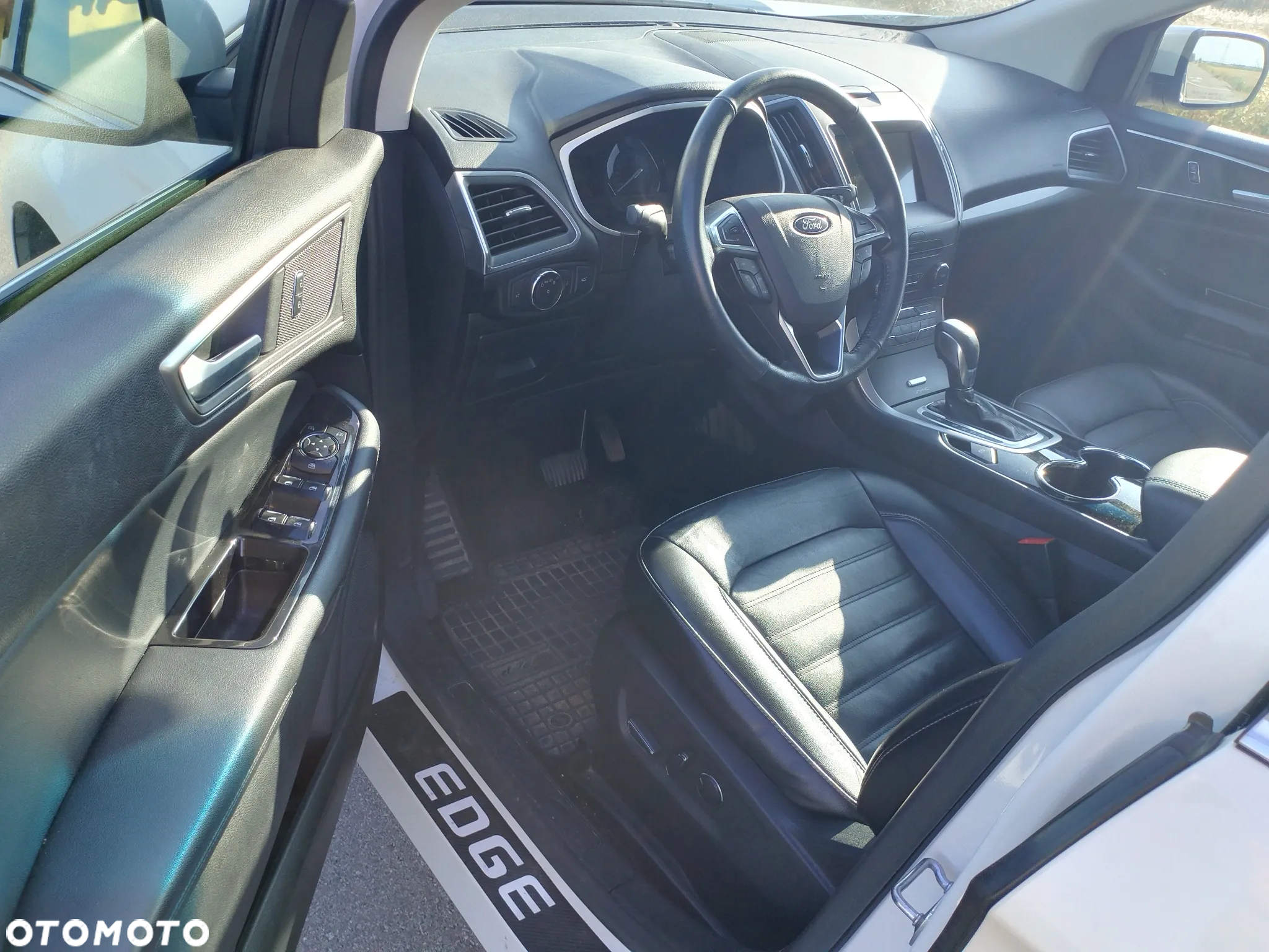 Ford Edge - 11