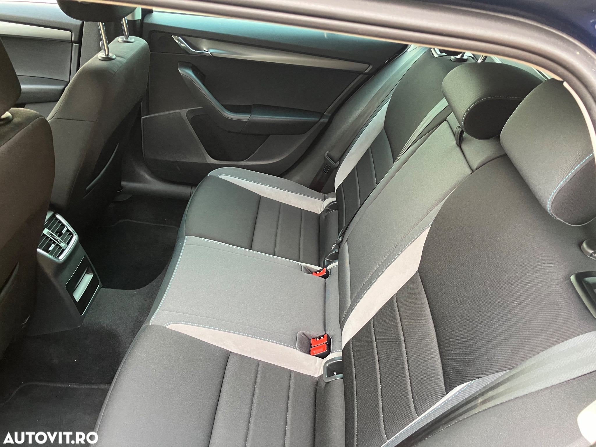 Skoda Octavia 2.0 TDI (Green tec) Joy - 11