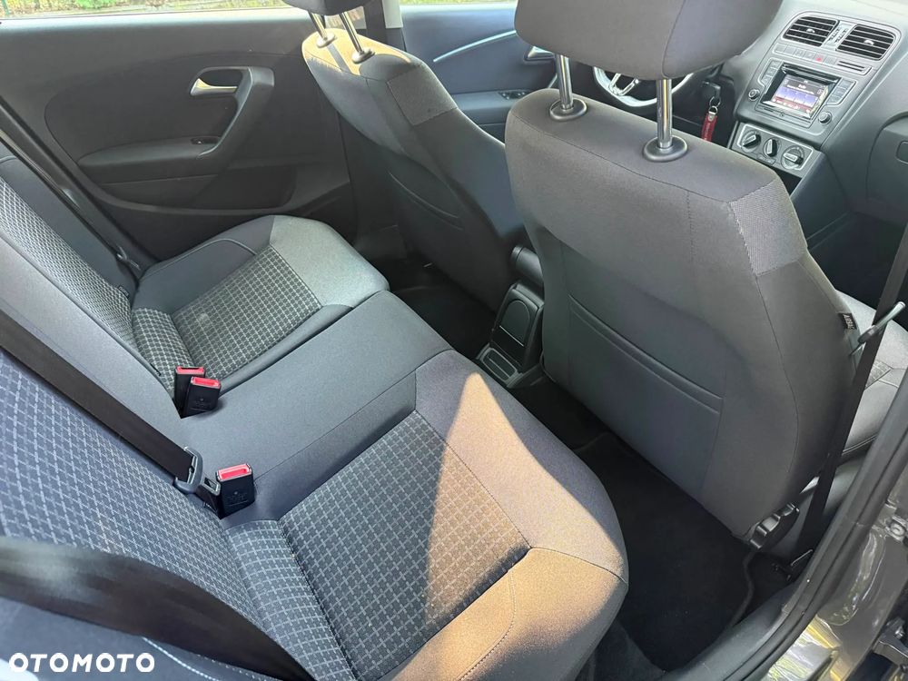 Volkswagen Polo 1.2 TSI Blue Motion Technology Lounge - 10