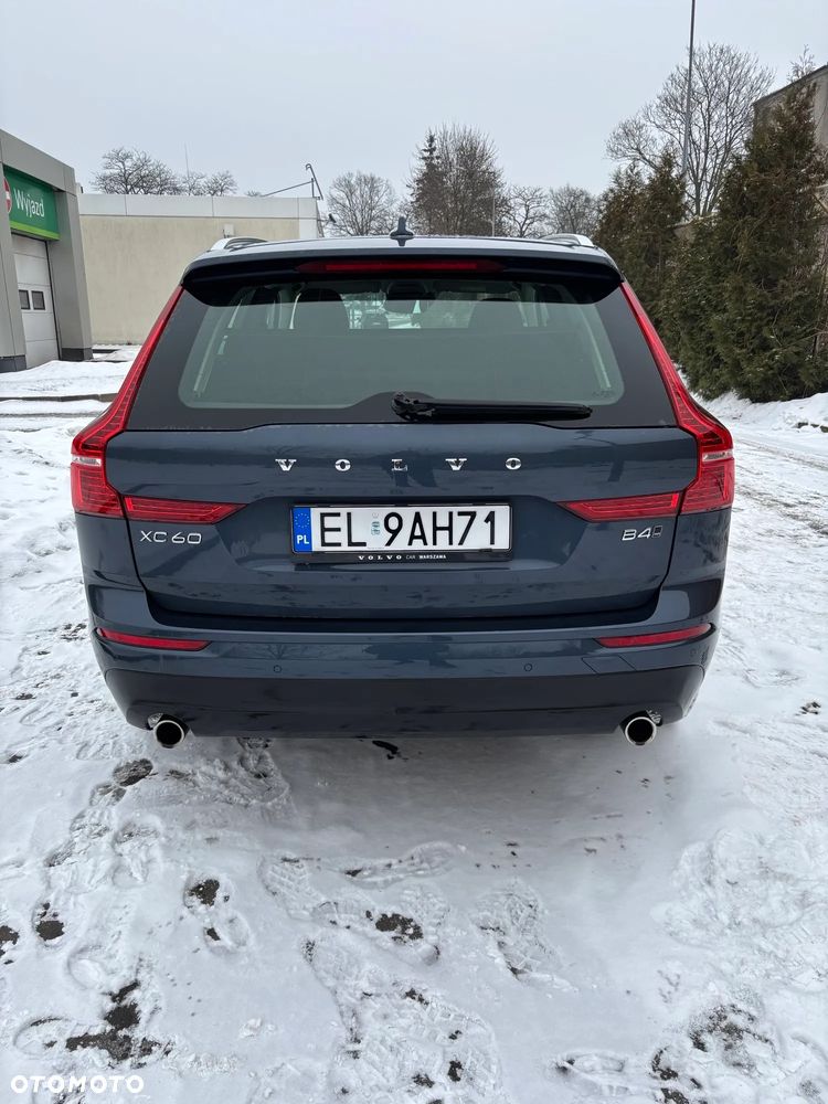 Volvo XC 60 B4 B Momentum Pro - 2