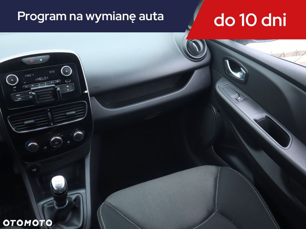 Renault Clio - 10