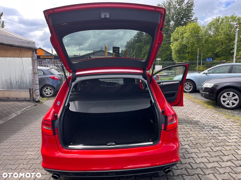 Audi A4 Avant 2.0 TFSI S line Sportpaket (plus) - 19