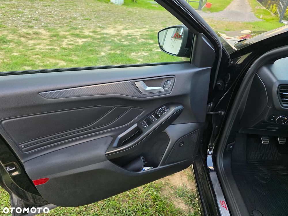 Ford Focus 2.0 EcoBlue ST-Line - 18