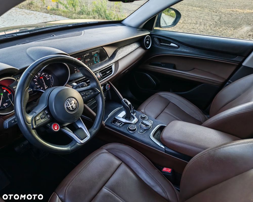 Alfa Romeo Stelvio - 34