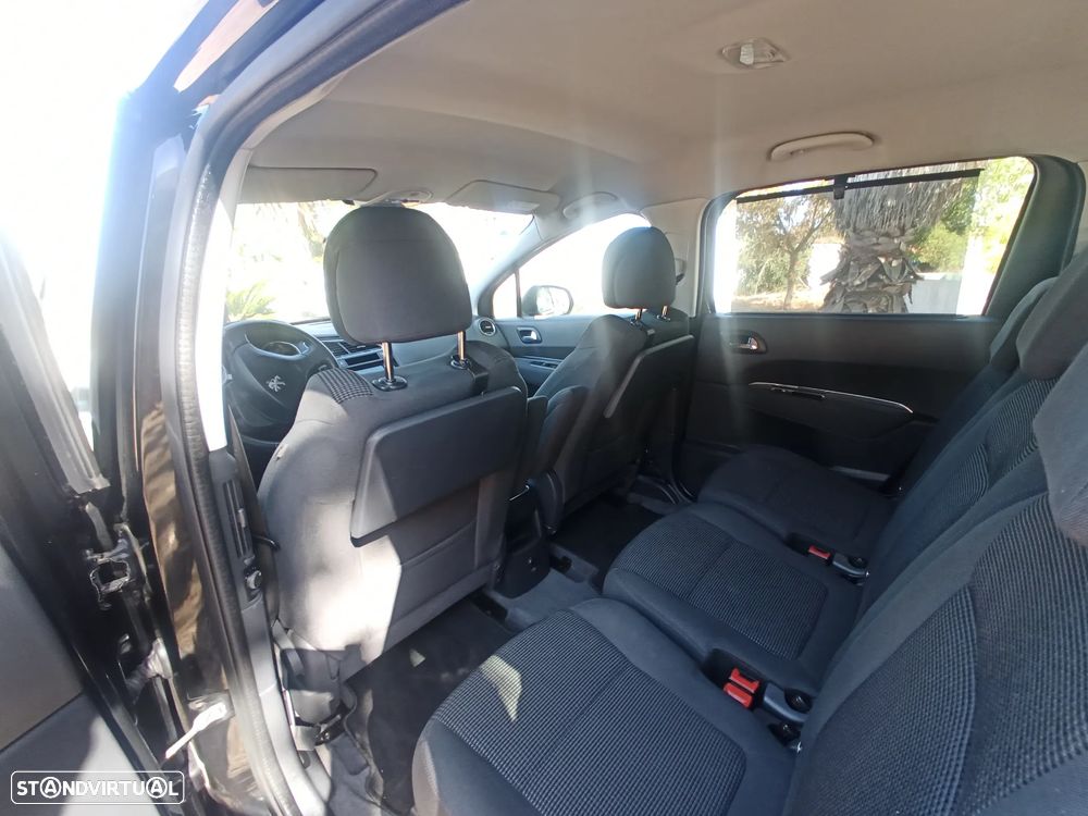 Peugeot 5008 1.6 BlueHDi Allure EAT6 - 10
