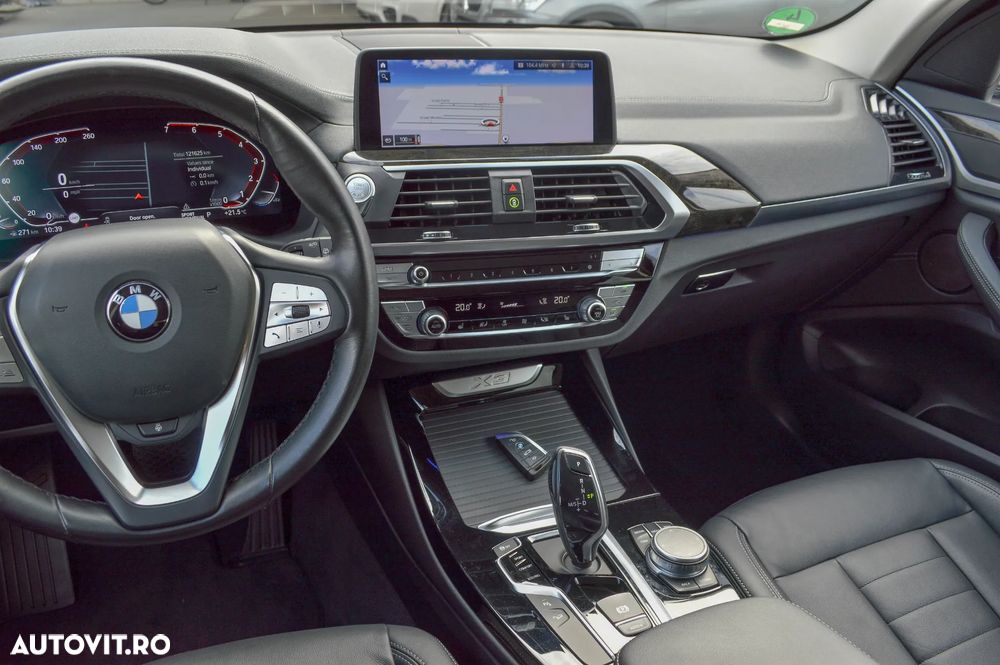 BMW X3 xDrive20i AT Luxury Line - 41