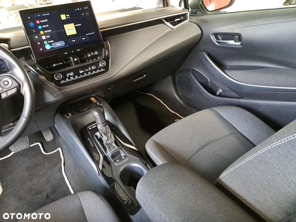 Toyota Corolla 1.8 Hybrid Comfort - 29