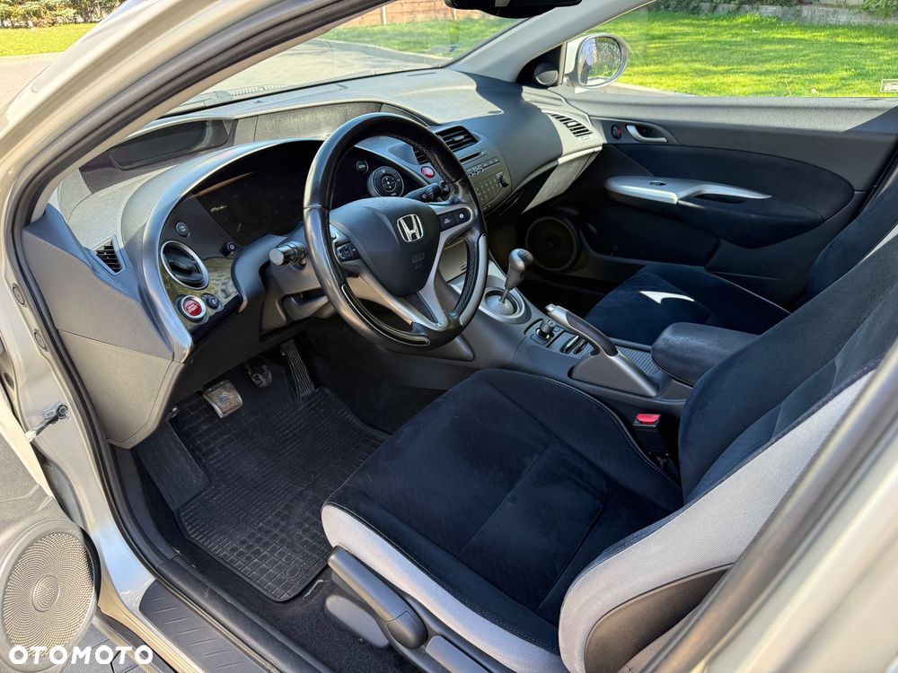 Honda Civic - 8