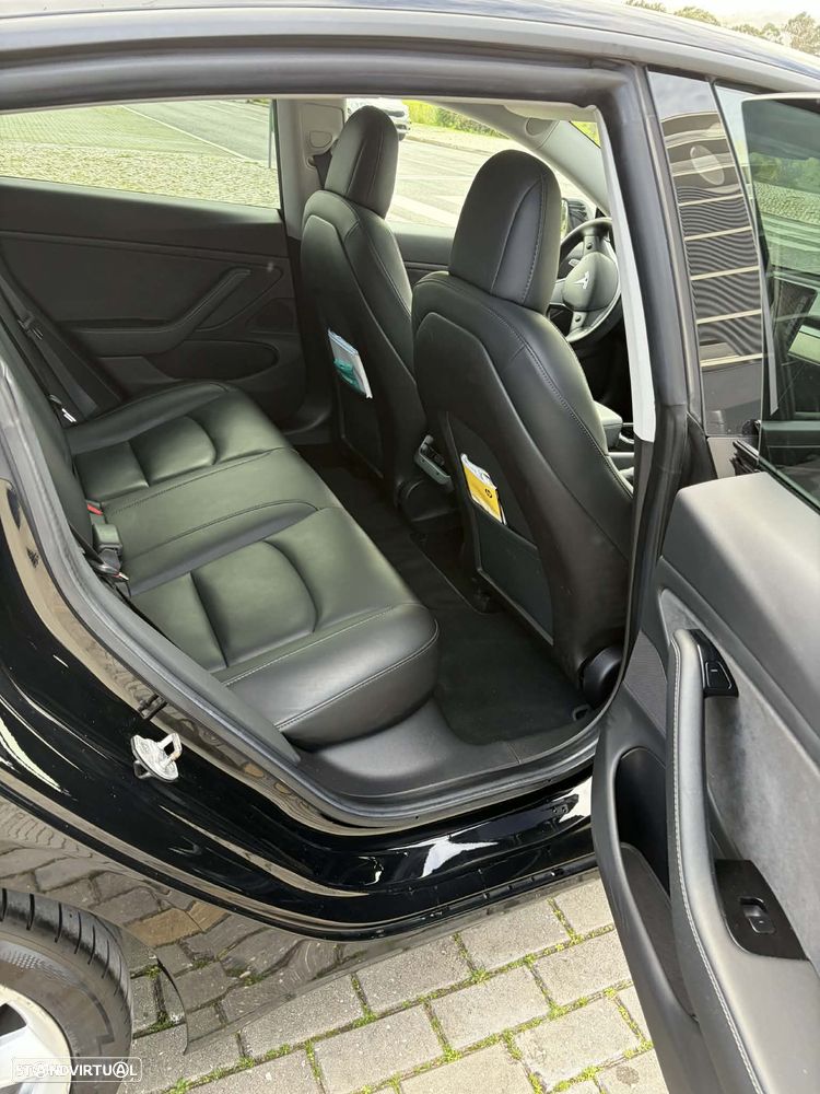 Tesla Model 3 Long-Range Dual Motor AWD - 29