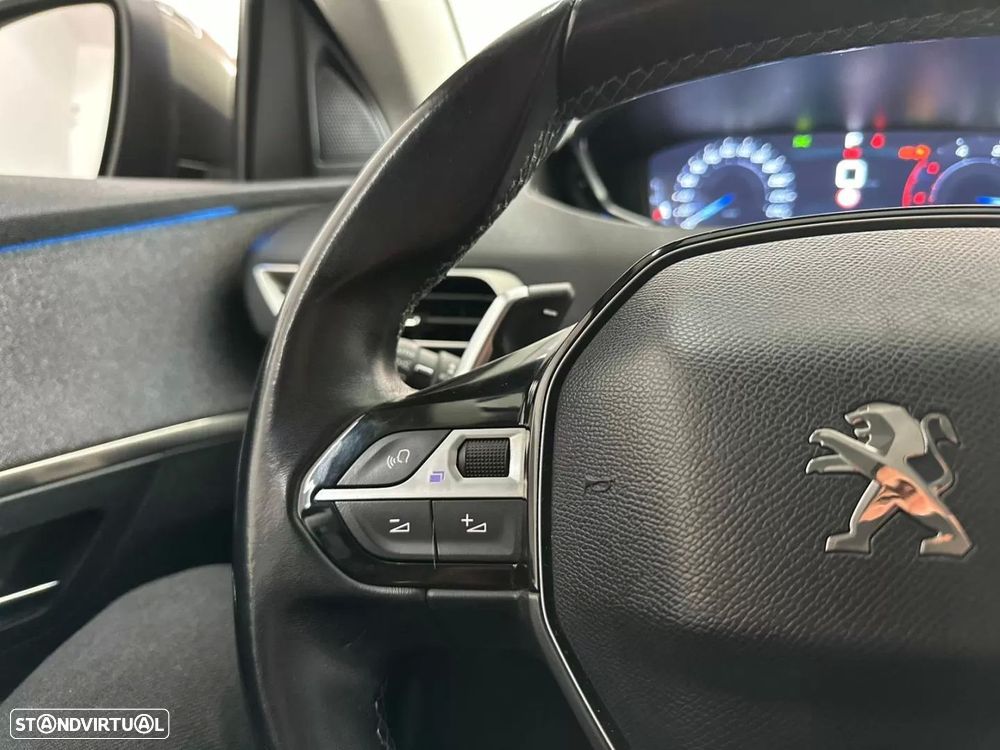 Peugeot 3008 - 13