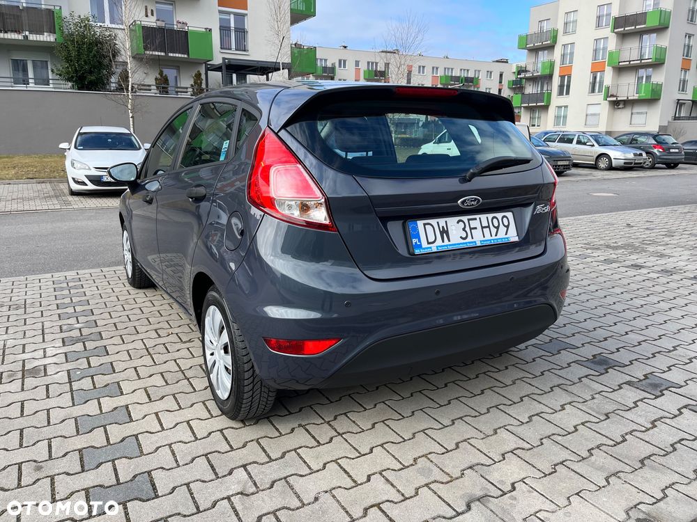 Ford Fiesta 1.25 Trend EU5 - 14