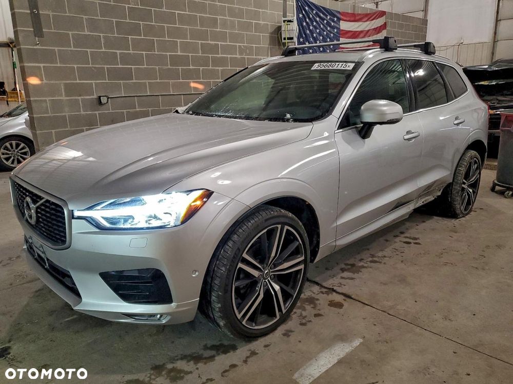 Volvo XC 60 T5 AWD R-Design - 2