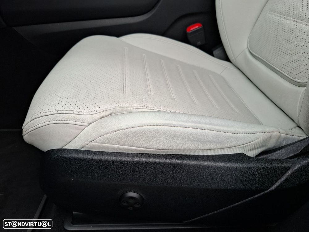 Mercedes-Benz GLC 300 de Coupe 4Matic - 15