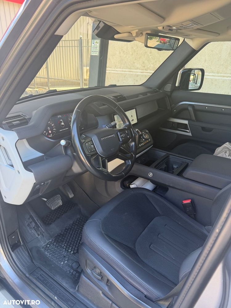 Land Rover Defender 110 2.0 P300 X-Dynamic SE - 8