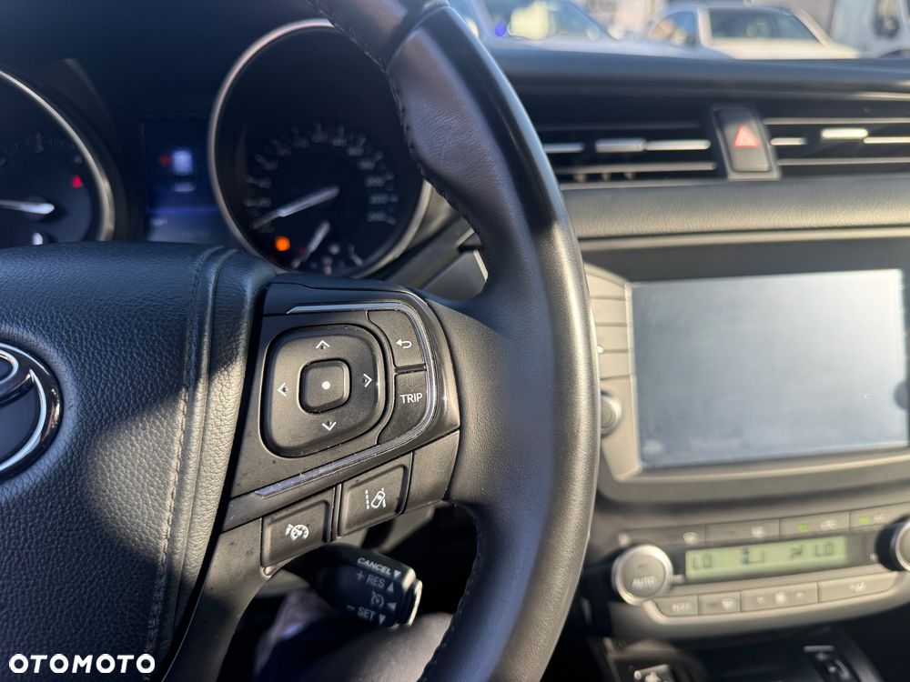 Toyota Avensis 2.0 D-4D Active Business - 30