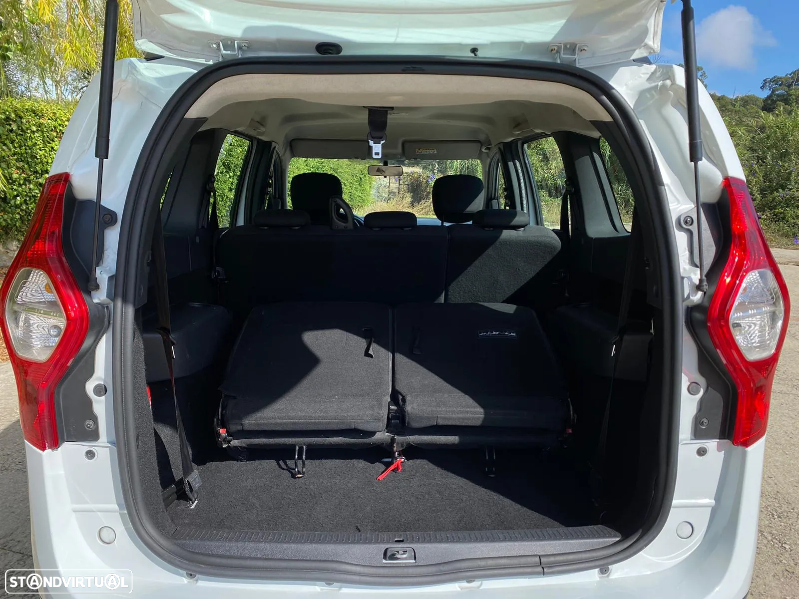 Dacia Lodgy 1.5 dCi Confort 7L - 39