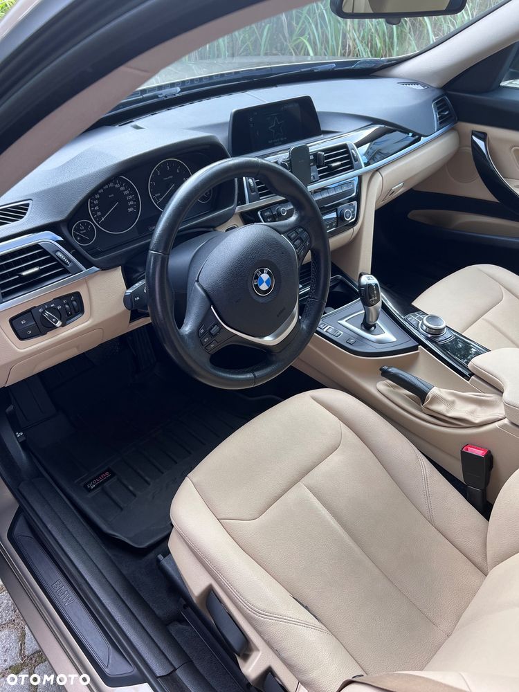 BMW Seria 3 320d xDrive - 9