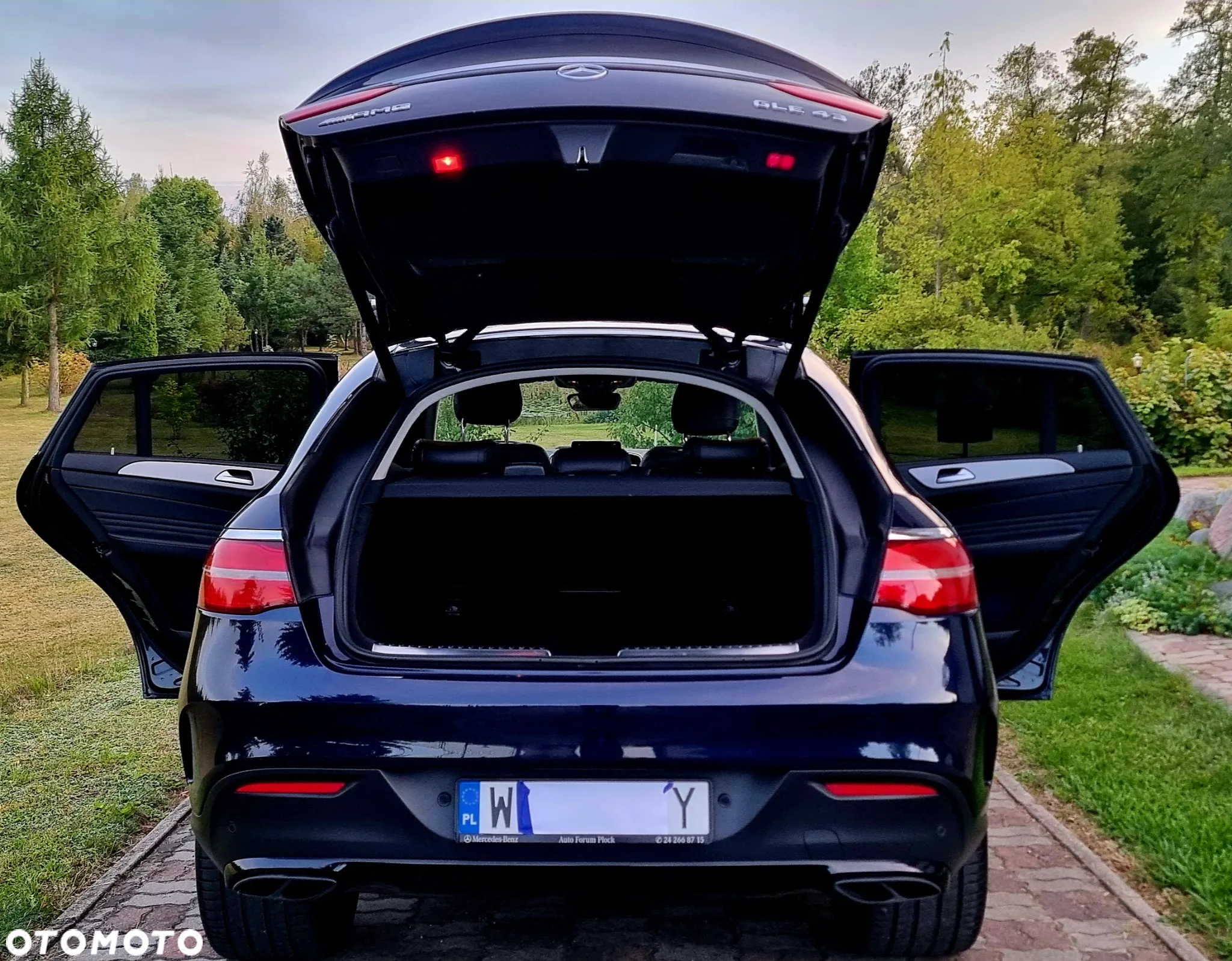 Mercedes-Benz GLE AMG Coupe 43 4-Matic - 12