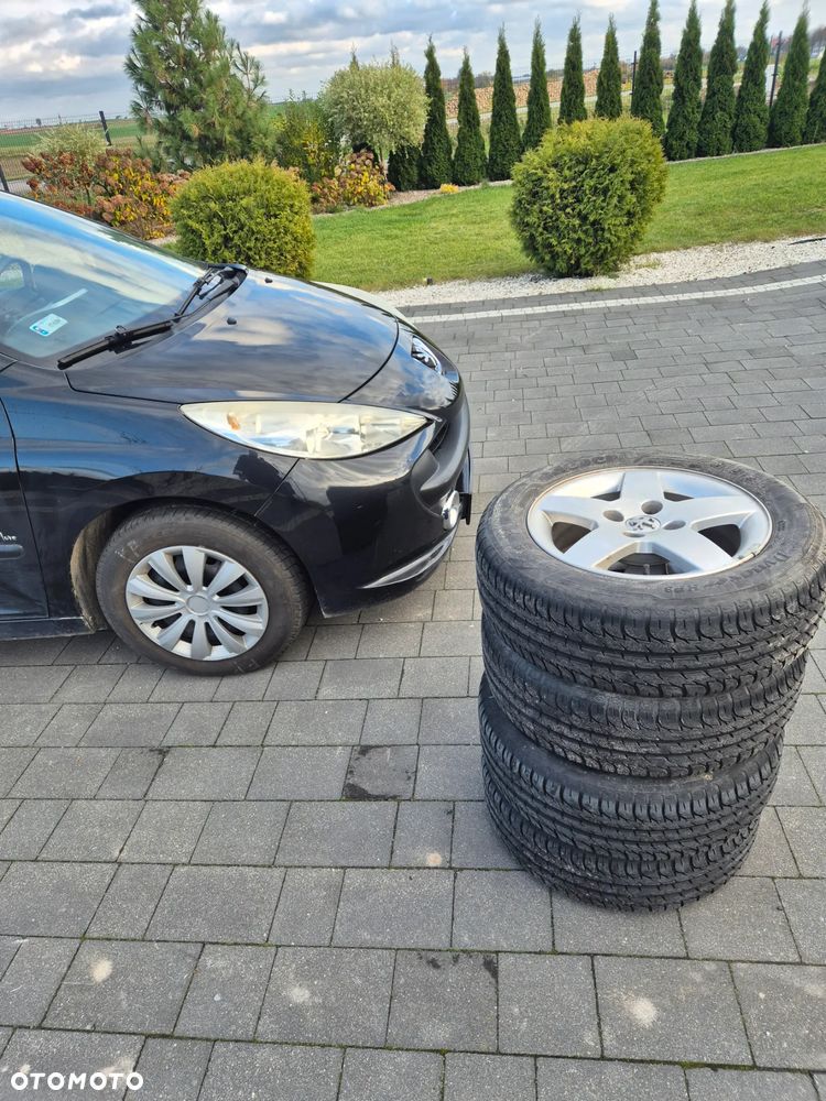 Peugeot 207 75 Urban Move - 6