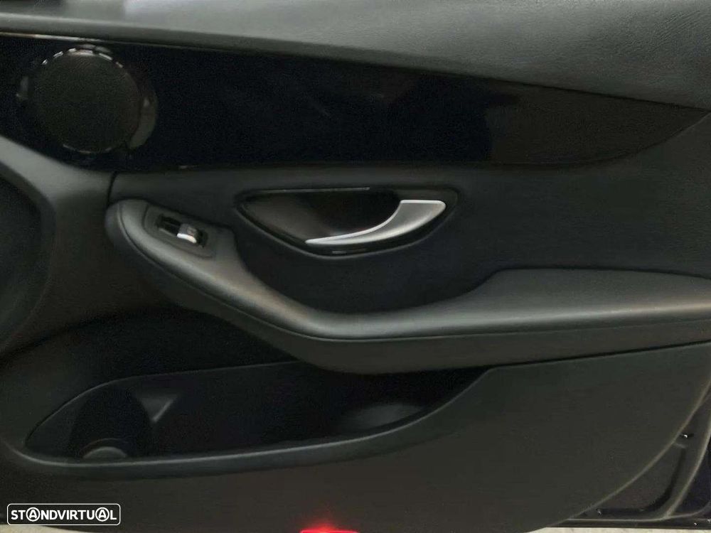 Mercedes-Benz C 200 - 22