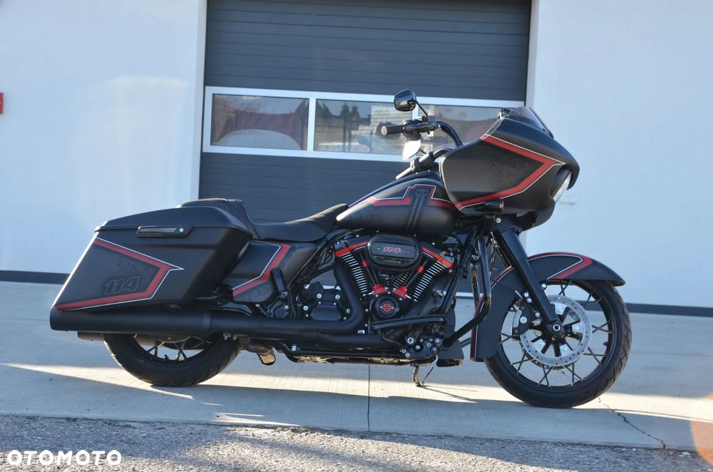 Harley-Davidson Touring Road Glide - 16