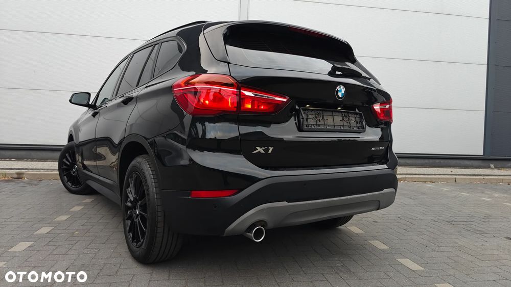 BMW X1 sDrive18i Business Edition - 7
