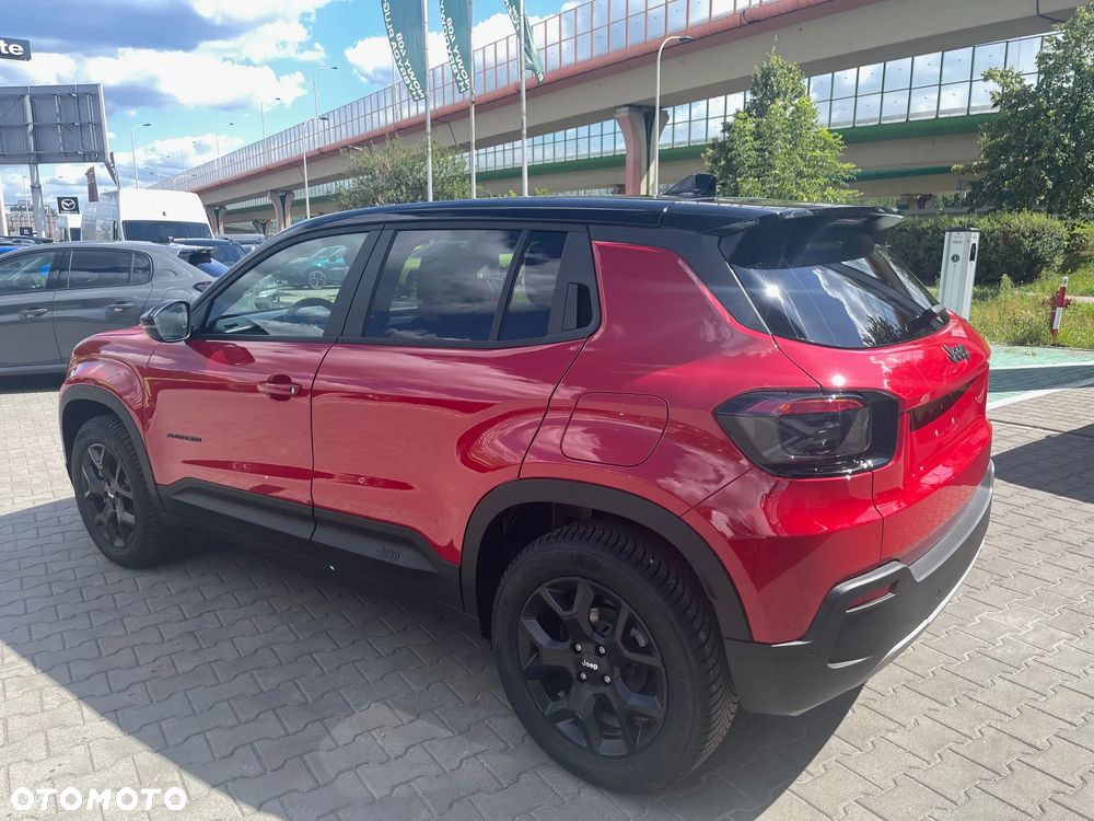 Jeep Avenger 1.2 T3 mHEV Black Edition FWD eDCT6 - 11