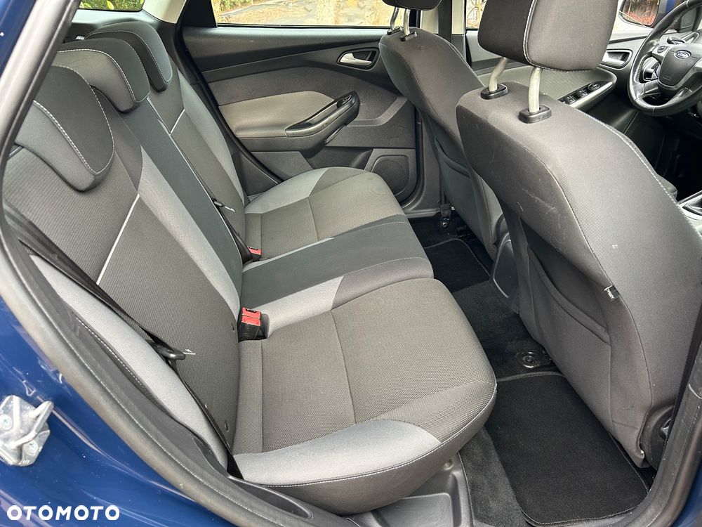 Ford Focus - 33