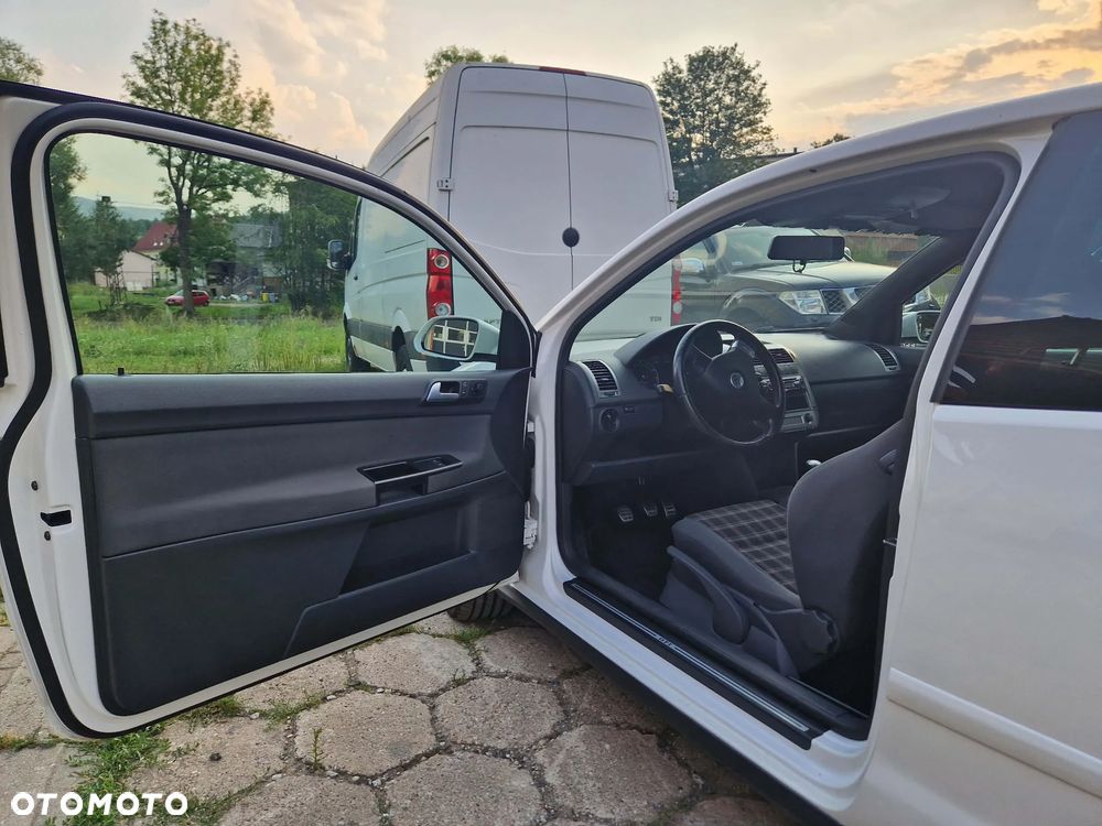 Volkswagen Polo 1.8 GTI - 12