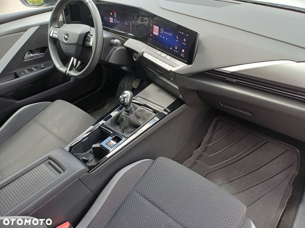 Opel Astra 1.2 T Edition S&S - 10