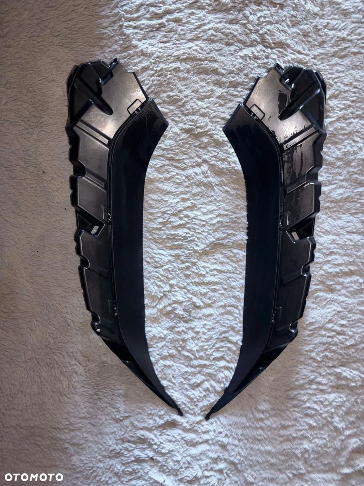 MAZDA CX 30 CX30 Wspornik listwy Chromowej Chromu bez otworów na spryskiwacze USA AMERYKA LEWY PRAWY