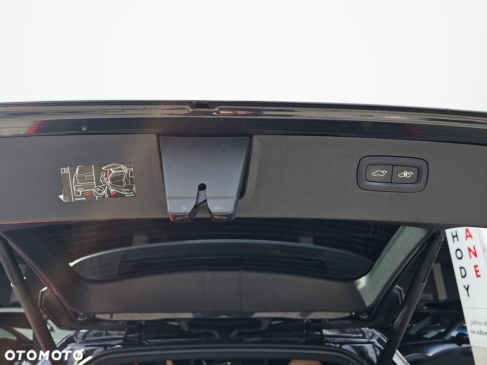 Volvo XC 90 - 30